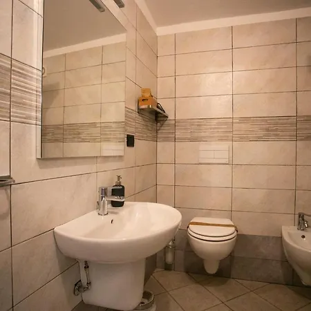 Trepo Oda ve Kahvaltı 4*